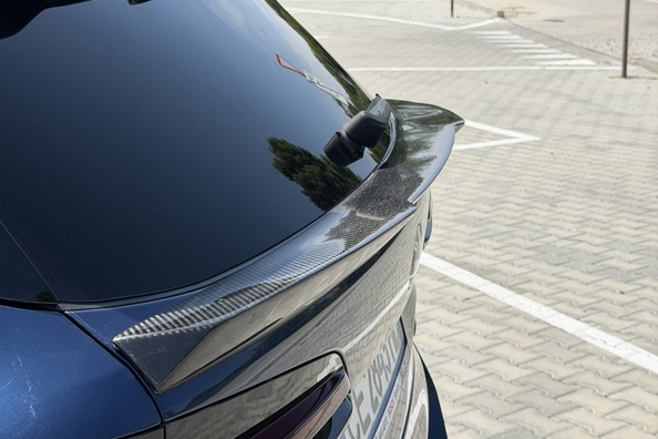BMW X5 G05 2018 → X5M 2025: kompletná prestavba s karbónovým bodykitom a M volantom Fotografia 4