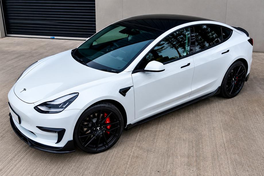 Tesla Model S 2012– Rozširujúce lemy blatníkov Fast (pre 2021+) Image