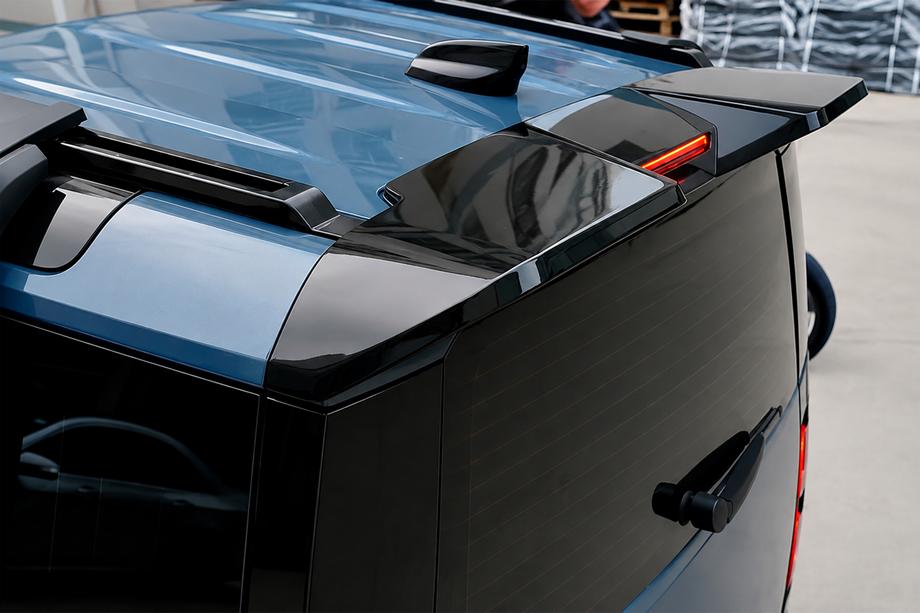 Land Rover Defender 2019– Spojler V2 (čierny) Image