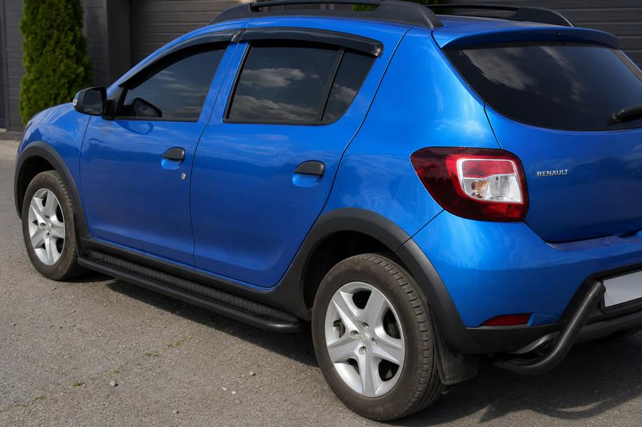 Dacia Sandero 2013–2020 Bočné nášľapy KB001 (nerez) Black Image