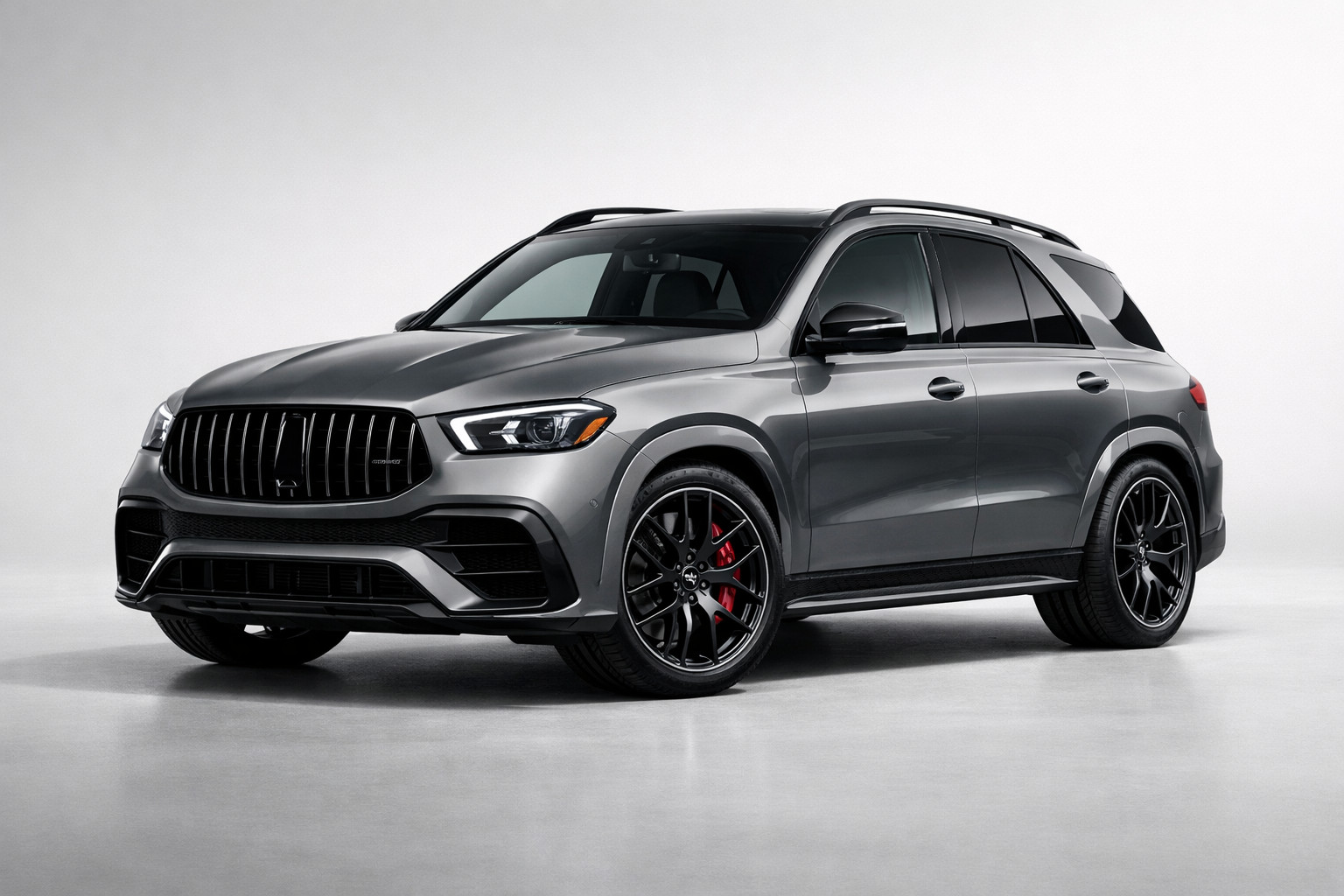 Nový Mercedes-AMG GLE 63 S si zachoval V8: čo sa zmenilo pre rok 2026