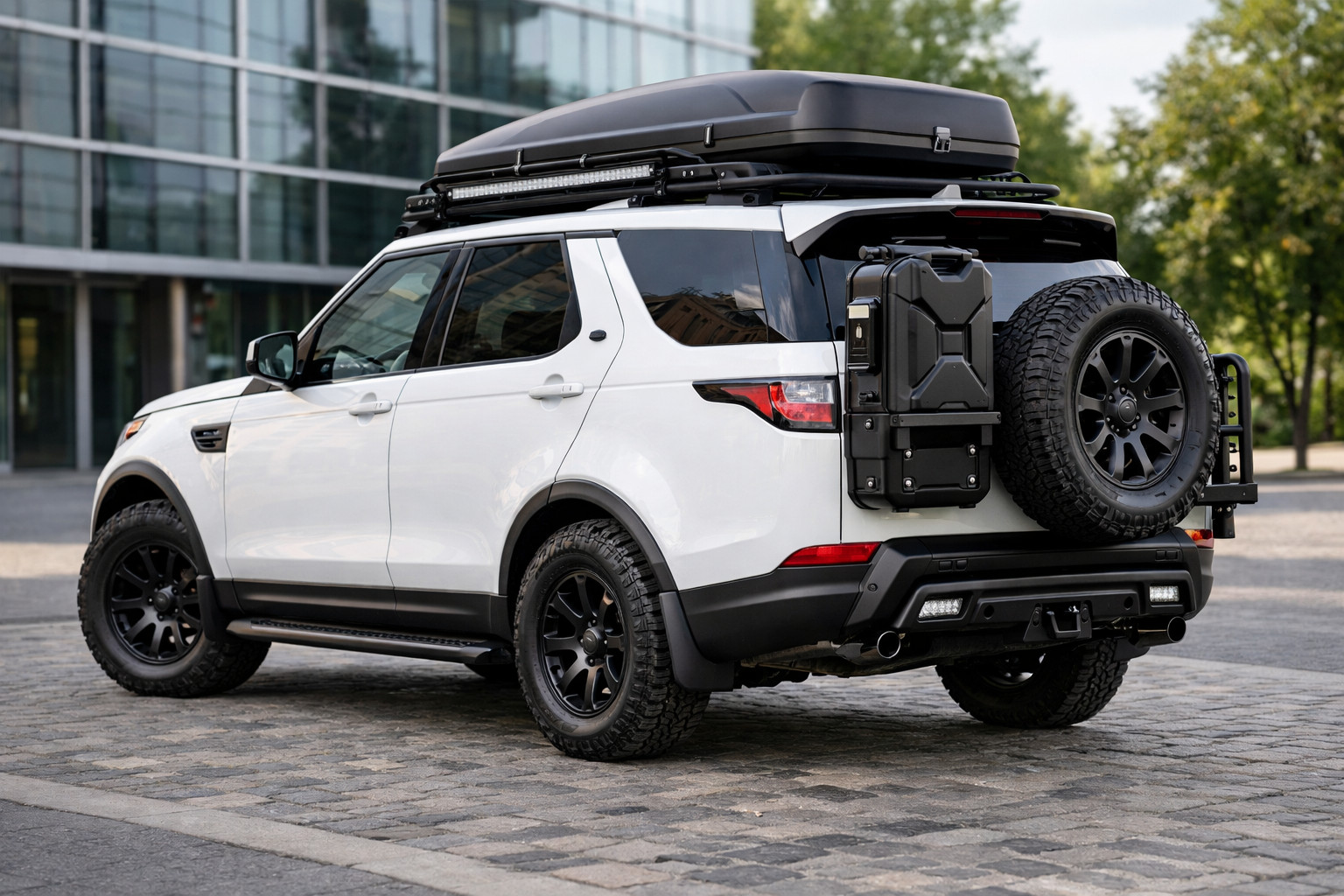 Balík úprav pre Land Rover Discovery 5 po kúpe do mesta aj na cesty