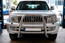 Toyota Land Cruiser 90 Prado 1996–2002 Predný ochranný rám QT008 (nerez) fotografia 1