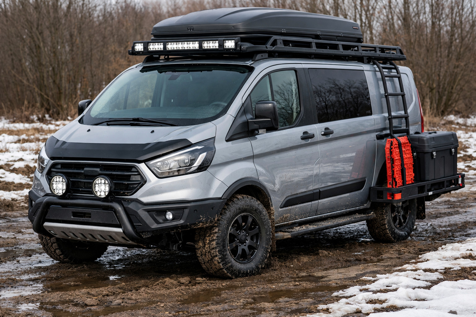 Balík úprav Ford Transit Custom na prácu v blatovej sezóne