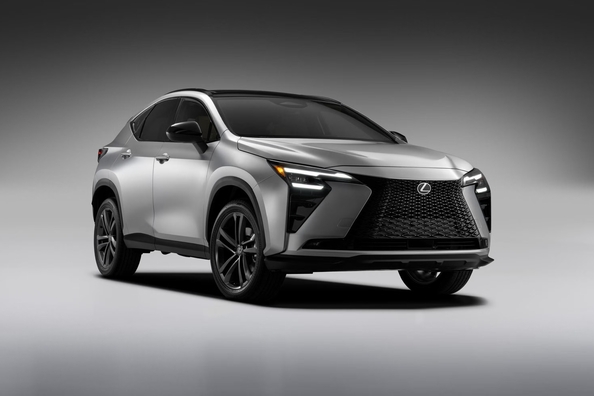 Lexus NX 2027 Facelift: nový dizajn, interiér a takmer 100 km na elektrinu