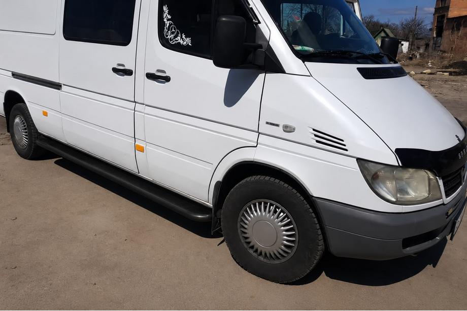 Volkswagen LT 1995–2006 Bočné nášľapy Premium Black (2 ks, nerez) Dlhý rázvor, Ø60 Fotografia 2