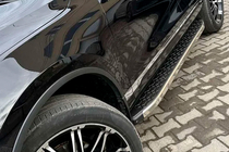Volkswagen Touareg 2002–2010 Bočné nášľapy BlackLine (2 ks, hliník) fotografia 3