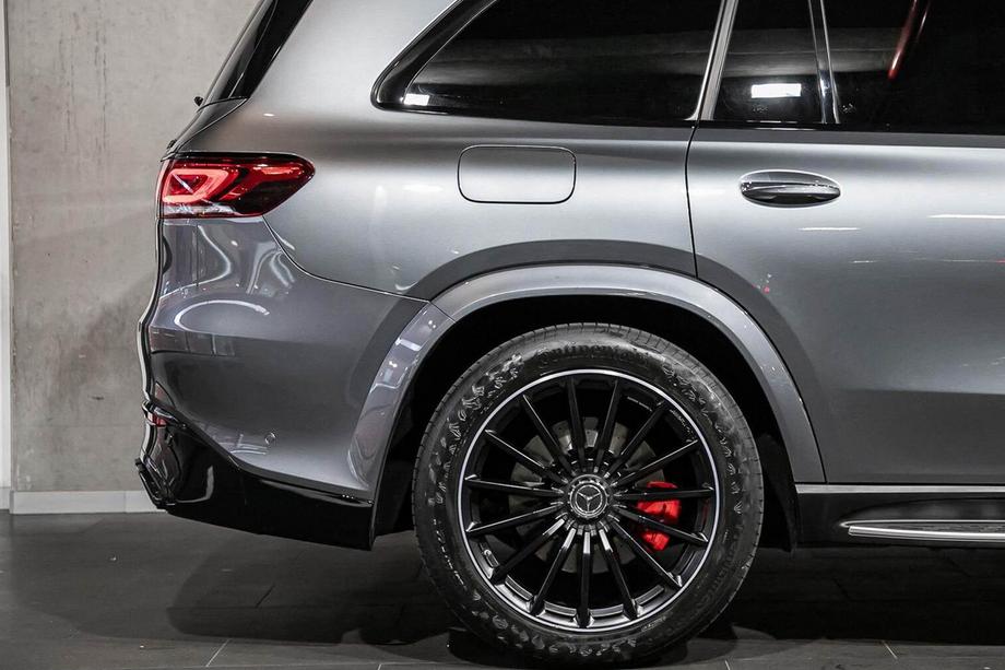 Mercedes GLS X167 2019– Rozširovače zadných lemov blatníkov AMG GLS63 (2 ks) Image