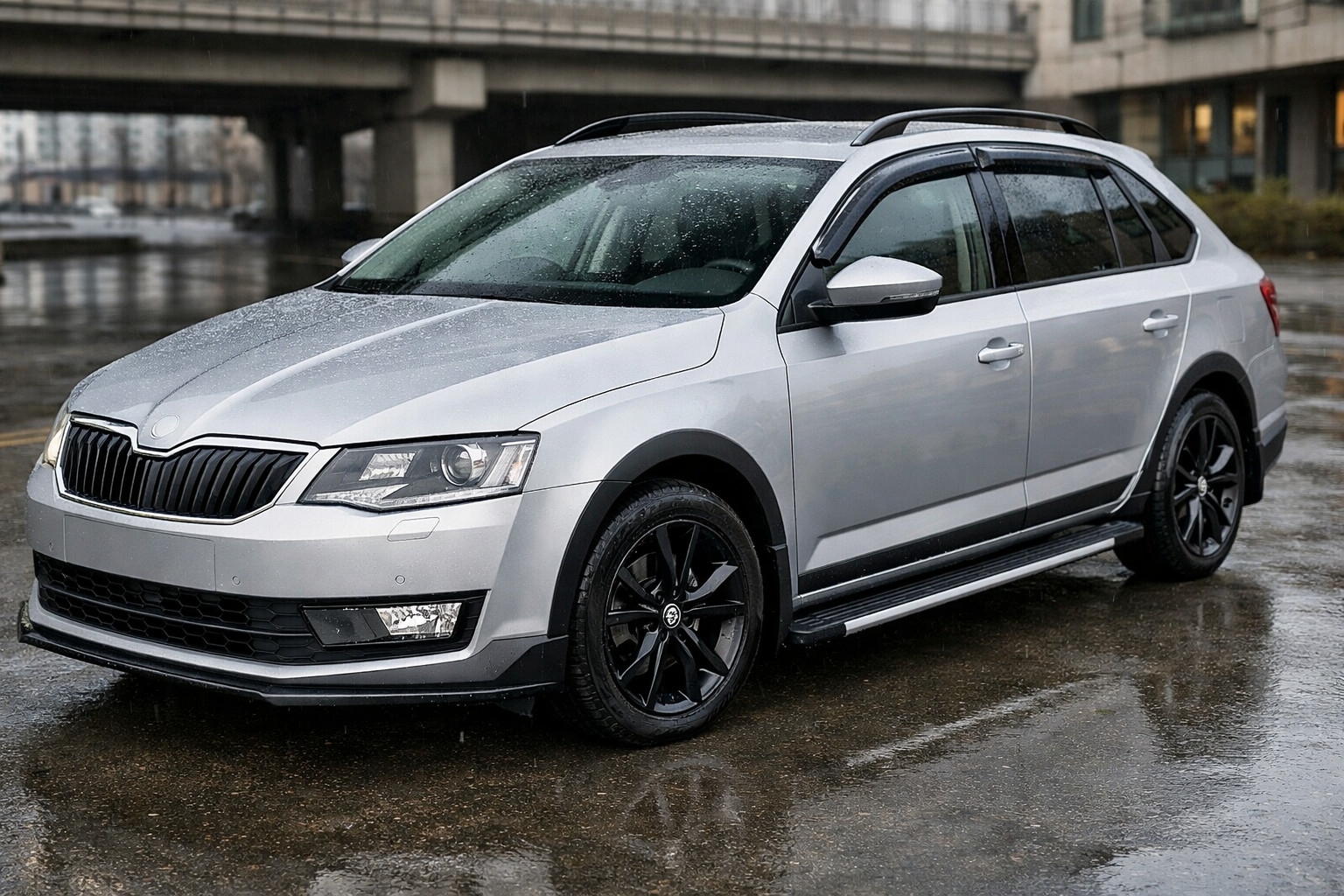 Štartovací upgrade Skoda Octavia A7: mesto, dážď a čisté prahy