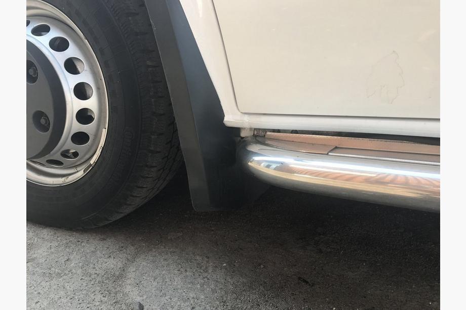 Volkswagen Crafter 2006–2016 Prémiové gumové zásterky Zadné (pre dvojmontáž) Fotografia 10
