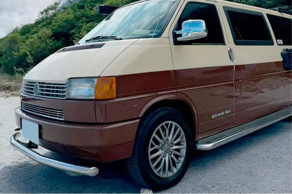 Volkswagen T4 na kemping a do terénu: montáž prednej ochrany, bočných prahov a zadných rohov Fotografia 8