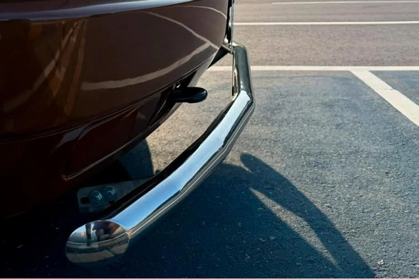 Volkswagen T4 na kemping a do terénu: montáž prednej ochrany, bočných prahov a zadných rohov Fotografia 4