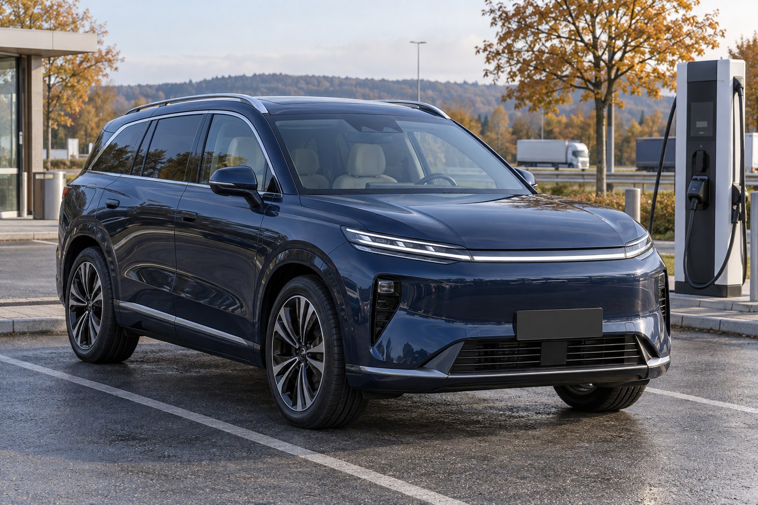 BYD Atto 8: sedemmiestny elektrický crossover pre Európu – až 653 km WLTP a nabitie za 9 minút
