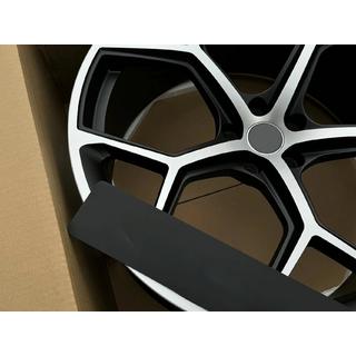 Kované disky OEM R22 V4 (4 ks) Audi Q8 2018– fotografia 3