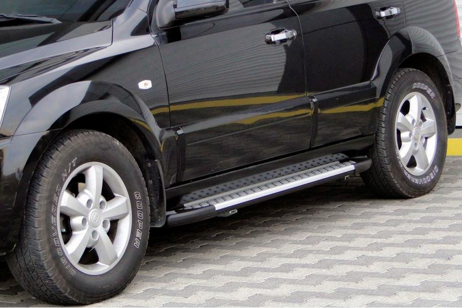 Kia Sorento I BL 2002–2009 Bočné nášľapy Allmond Grey (2 ks, hliník) Image
