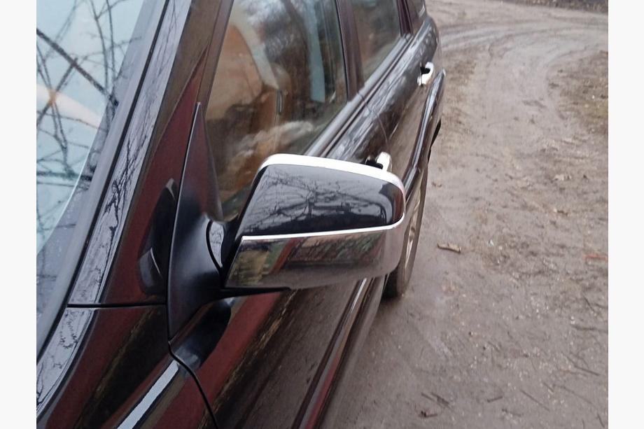 Kia Sportage 2004–2010 Ozdobné rámiky zrkadiel a horný kryt (plast) Image