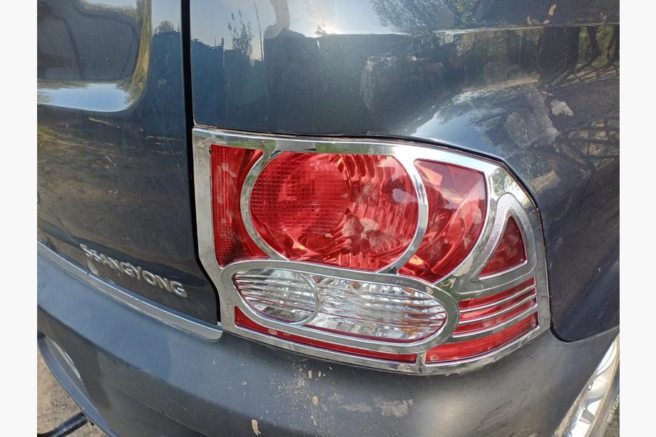 SsangYong Action 2005–2018 Kryty zadných svetiel (2 ks, plast) Image