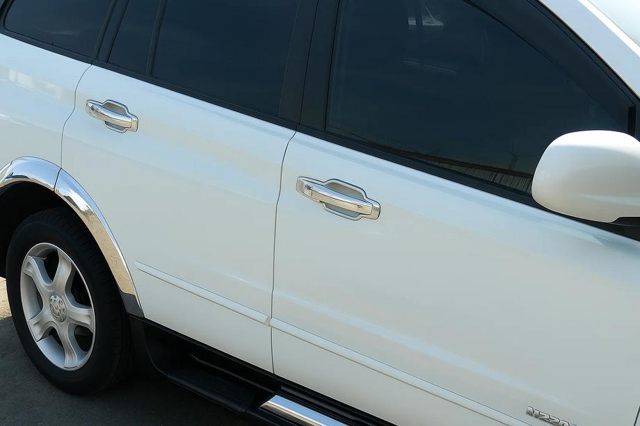 SsangYong Kyron 2005–2014 Rámiky okolo kľučiek dverí (4 ks, plast) Fotografia 3