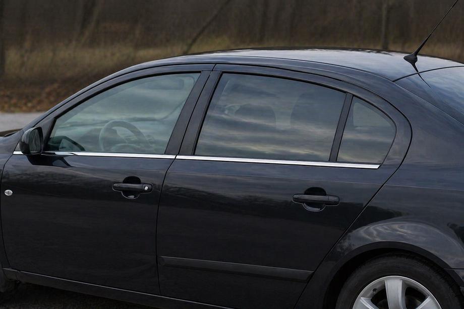 Mazda 3 2003–2009 Okenné lišty (4 ks, nerez) Image