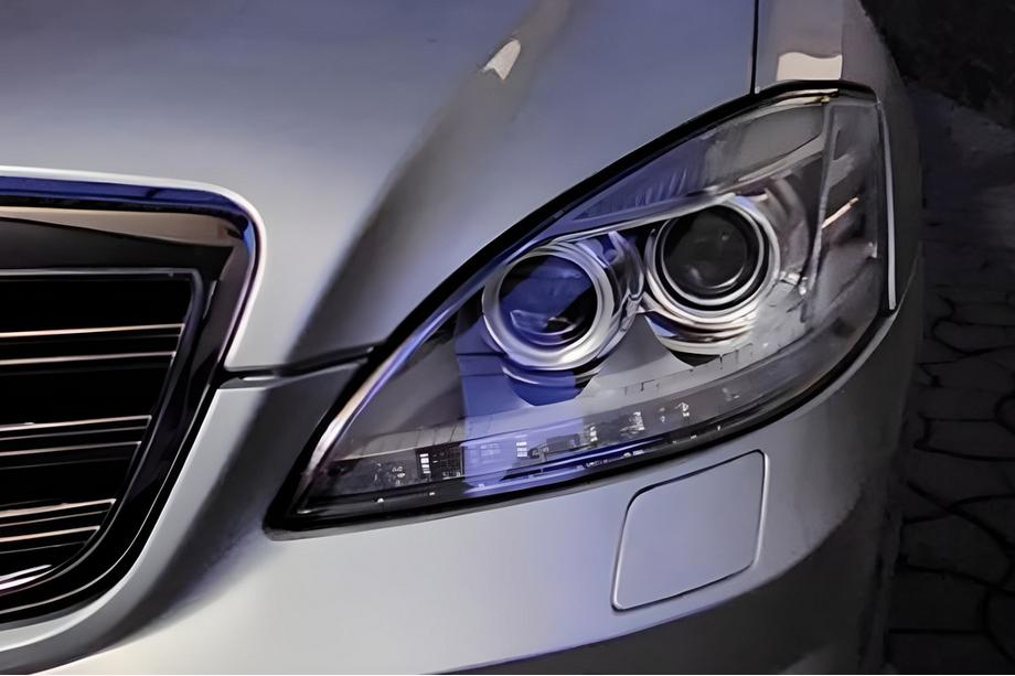Mercedes S-class W221 2005–2013 Predné svetlomety facelift (sada) Image