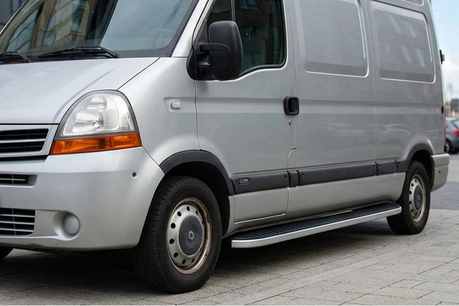 Nissan Interstar 2002–2010 Bočné nášľapy Tayga (2 ks., hliník) Image