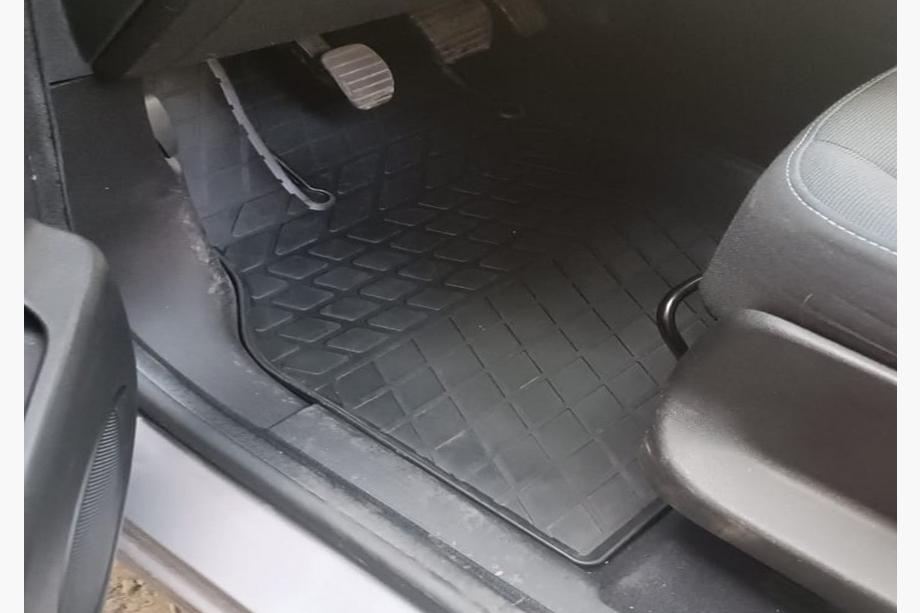 Renault Scenic/Grand 2009–2016 Gumové rohože do interiéru (4 ks, Stingray Premium) Image