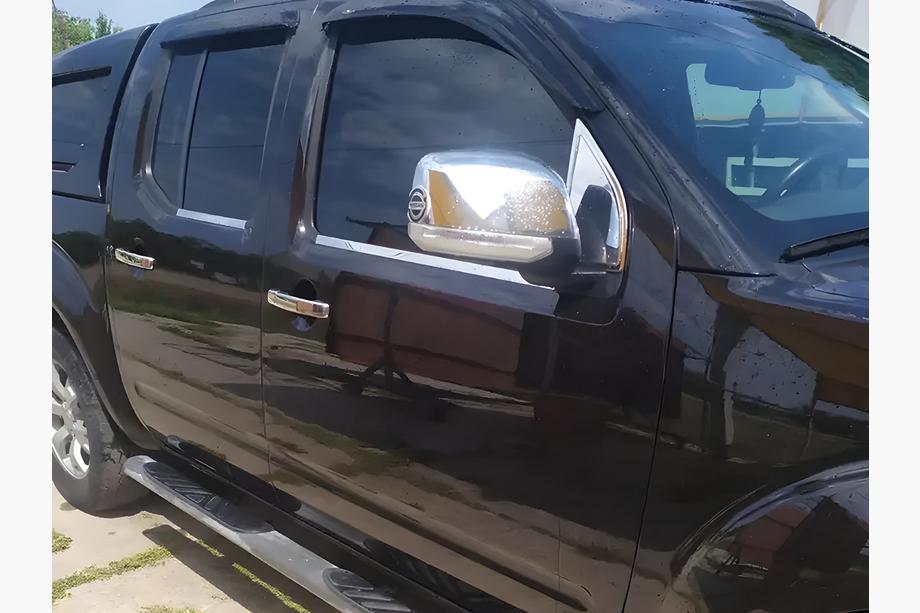 Nissan Navara 2006–2015 Kryty spätných zrkadiel (2 ks, plast) Bez opakovača smeroviek Image