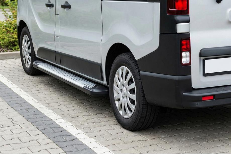 Renault Trafic 2015– Bočné nášľapy Allmond Grey (2 ks, hliník) Image