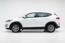 Hyundai Tucson TL 2016–2021 Bočné nášľapy BlackLine (2 ks, hliník) fotografia 1