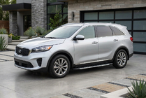 Kia Sorento III UM 2014–2020 Bočné nášľapy RedLine V1 (2 ks, hliník) fotografia 1