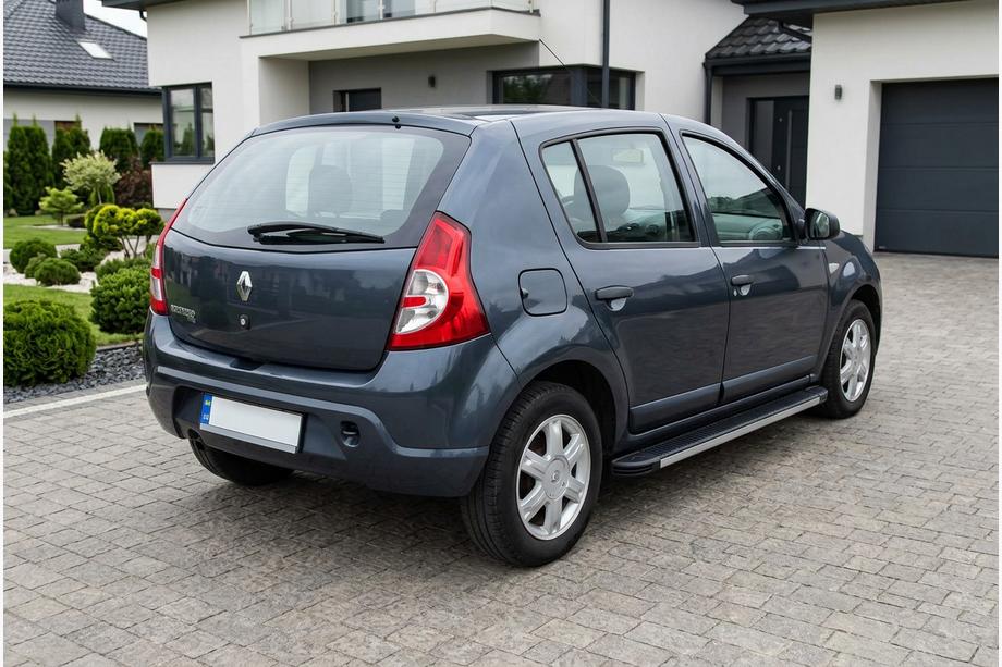 Renault Sandero 2007–2013 Bočné prahy Maya V1 (2 ks, hliník) Image