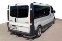 Renault Trafic 2001–2015 Zadné rohové chrániče AK003 (nerez) fotografia 2