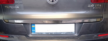 Volkswagen Tiguan 2007–2016 Nerezová lišta hrany kufra fotografia 5