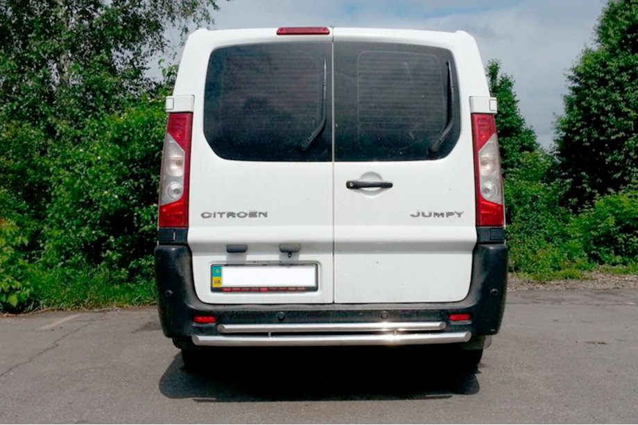 Citroen Jumpy 2007–2017 Zadný ochranný rám Double (nerez) Fotografia 2