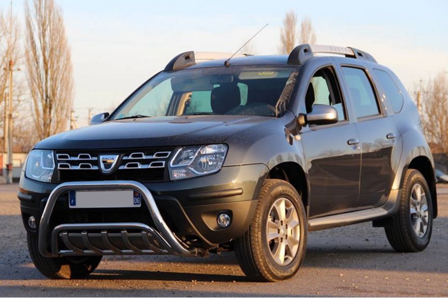 Renault Duster 2008–2017 Predný ochranný rám WT002 (nerez) Fotografia 4