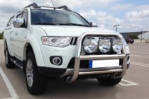 Mitsubishi L200 2006–2015 Predný ochranný rám WT018 (nerez) fotografia 1