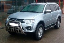 Mitsubishi Pajero Sport 2008–2015 Predný ochranný rám WT002 (nerez) fotografia 2