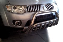 Mitsubishi Pajero Sport 2008–2015 Predný ochranný rám WT002 (nerez) fotografia 4