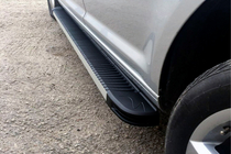 Volkswagen Caddy 2010–2015 Bočné nášľapy MAYA (2 ks, hliník) Štandardná základňa fotografia 1