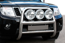 Nissan Navara 2006–2015 Predný ochranný rám WT018 (nerez) fotografia 1