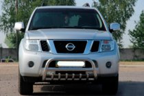 Nissan Navara 2006–2015 Predný ochranný rám WT008 (nerez) fotografia 3