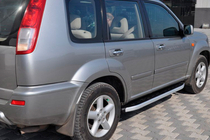 Nissan X-trail T30 2002–2007 Bočné nášľapy Fullmond (2 ks, hliník) fotografia 3
