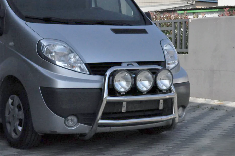 Nissan Primastar 2002–2014 Predný ochranný rám WT018 (nerez) Fotografia 3