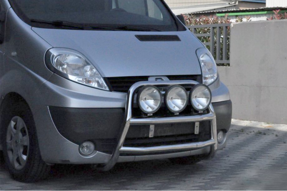 Renault Trafic 2001–2015 Predný ochranný rám WT018 (nerez) Image