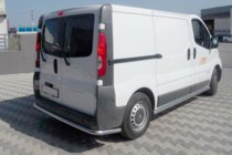 Renault Trafic 2001–2015 Zadný ochranný rám s rohmi (nerez) fotografia 1