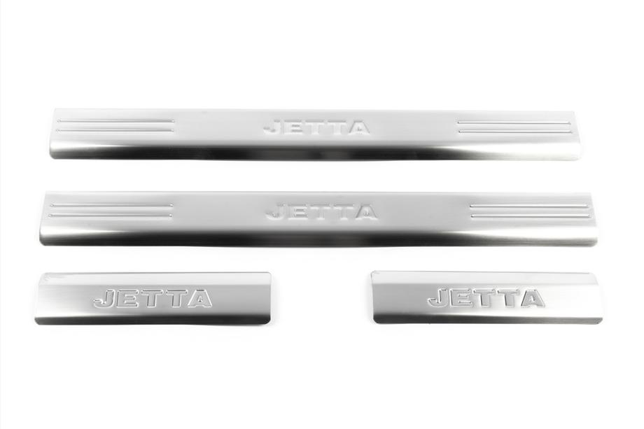 Volkswagen Jetta 2006–2011 Nerezové kryty vnútorných prahov 4 ks, (s nápisom), OmsaLine – talianska nehrdzavejúca oceľ Fotografia 5