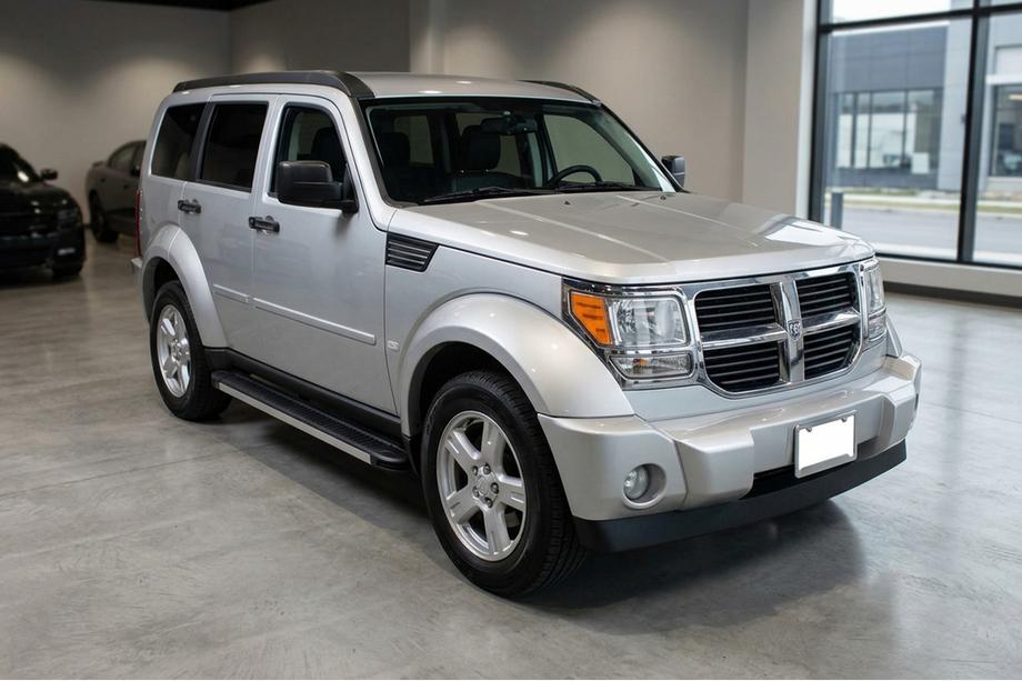 Dodge Nitro 2006–2011 Bočné prahy Maya V1 (2 ks, hliník) Image