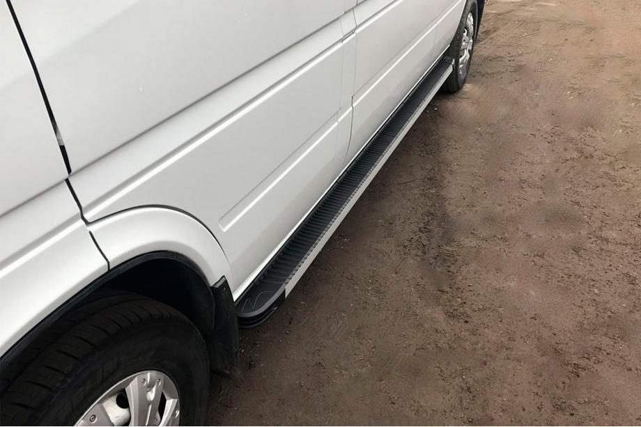 Mercedes Sprinter W901/902/903/904/905 1995–2006 Bočné nášľapy Maya (2 ks, hliník) Image
