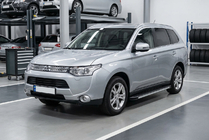 Mitsubishi Outlander 2012–2021 Bočné prahy Maya V1 (2 ks, hliník) fotografia 3