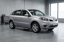 Renault Koleos 2008–2016 Bočné prahy Maya V1 (2 ks, hliník) fotografia 1